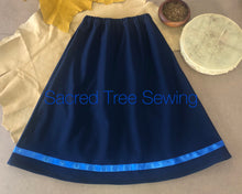 Load image into Gallery viewer, Blue on blue ribbon rain skirt
